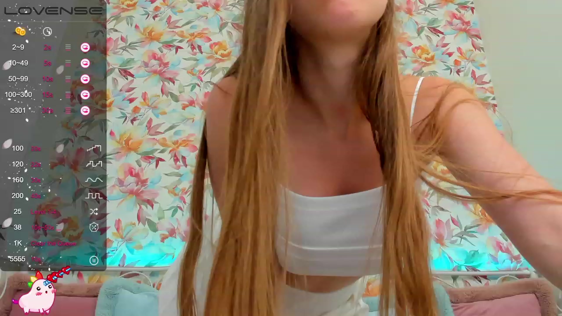 Gallery image thumbnail from AfinaShy's myfreecams stream on, 07/05/2023, 14:22 image 15 of 20
