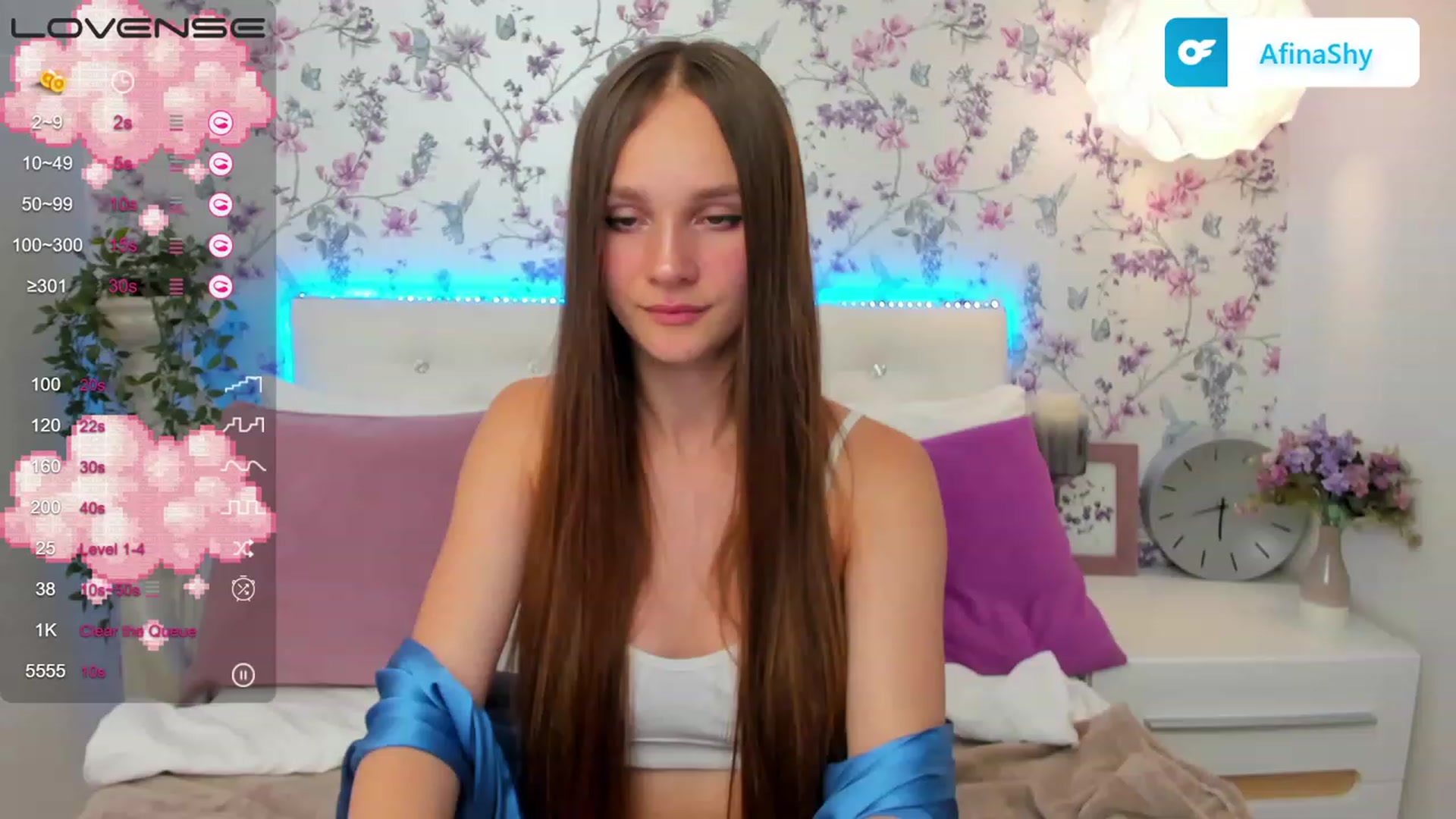 Gallery image thumbnail from AfinaShy's myfreecams stream on, 07/18/2023, 17:39 image 7 of 20