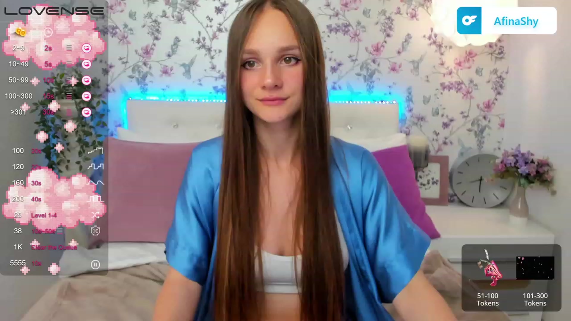 Gallery image thumbnail from AfinaShy's myfreecams stream on, 07/18/2023, 19:03 image 3 of 20
