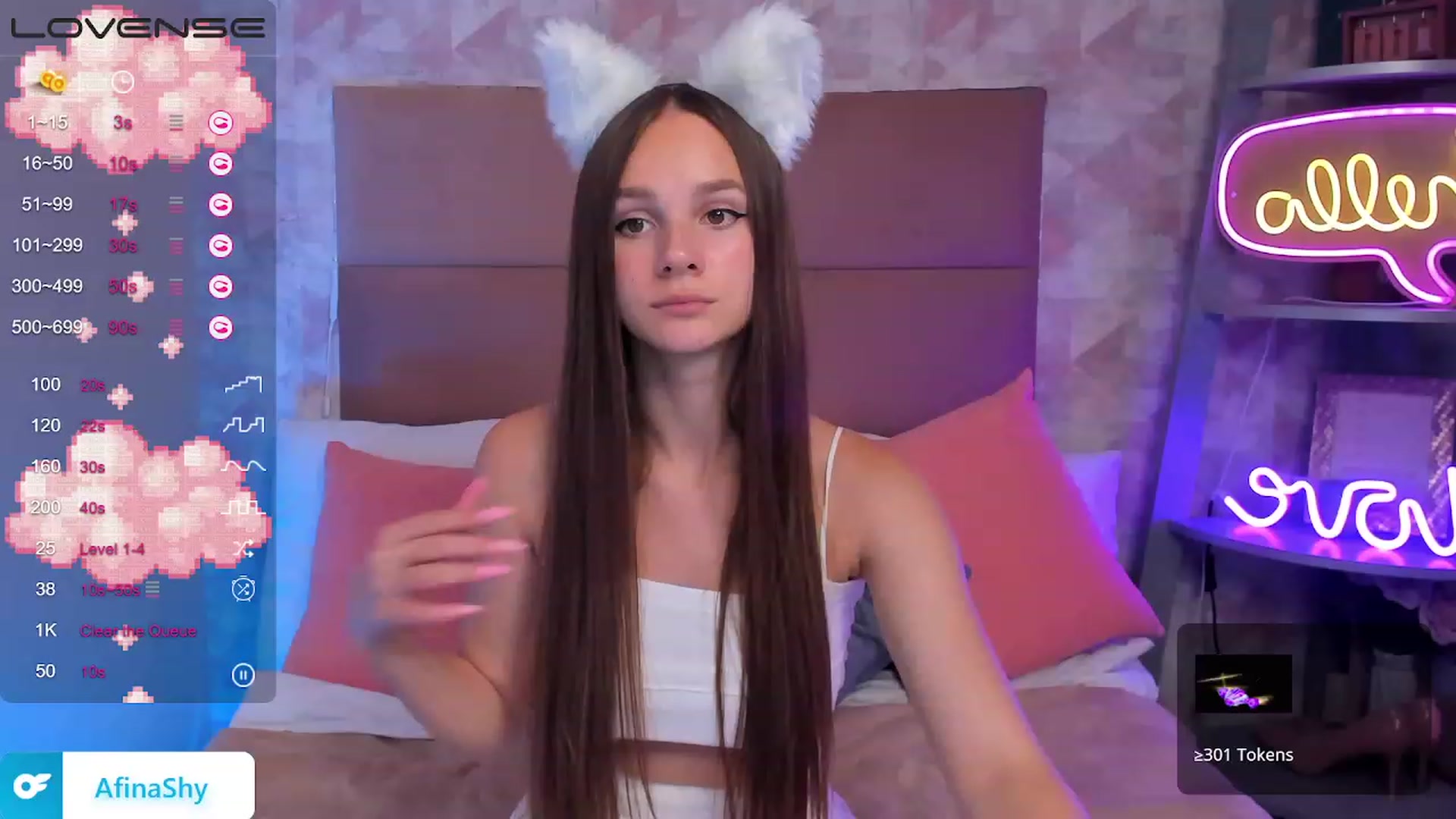 Gallery image thumbnail from AfinaShy's myfreecams stream on, 07/19/2023, 17:43 image 6 of 20