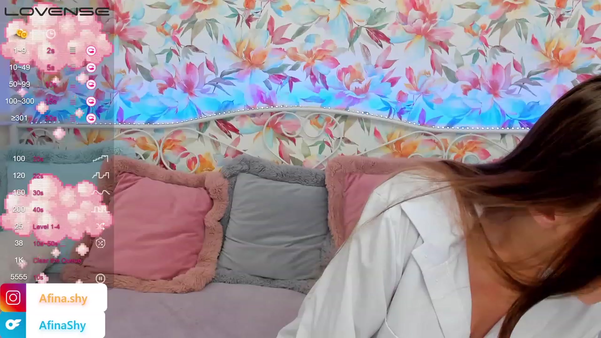 Gallery image thumbnail from AfinaShy's myfreecams stream on, 07/25/2023, 12:48 image 8 of 20
