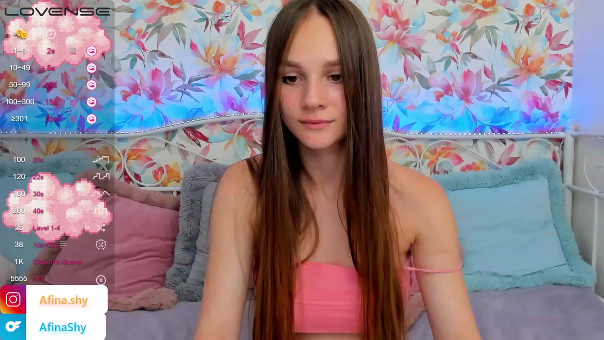 Gallery image thumbnail from AfinaShy's myfreecams stream on, 07/25/2023, 16:37 image 8 of 20