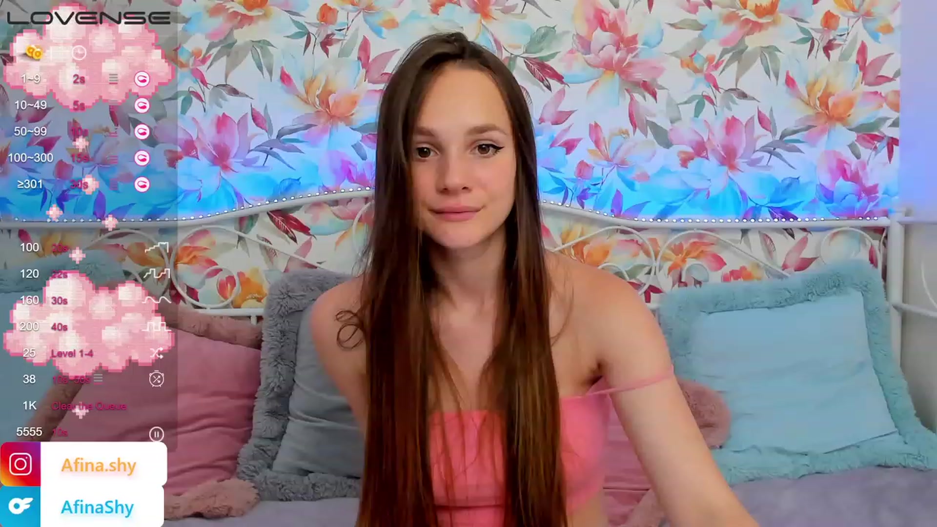 Gallery image thumbnail from AfinaShy's myfreecams stream on, 07/25/2023, 16:37 image 4 of 20