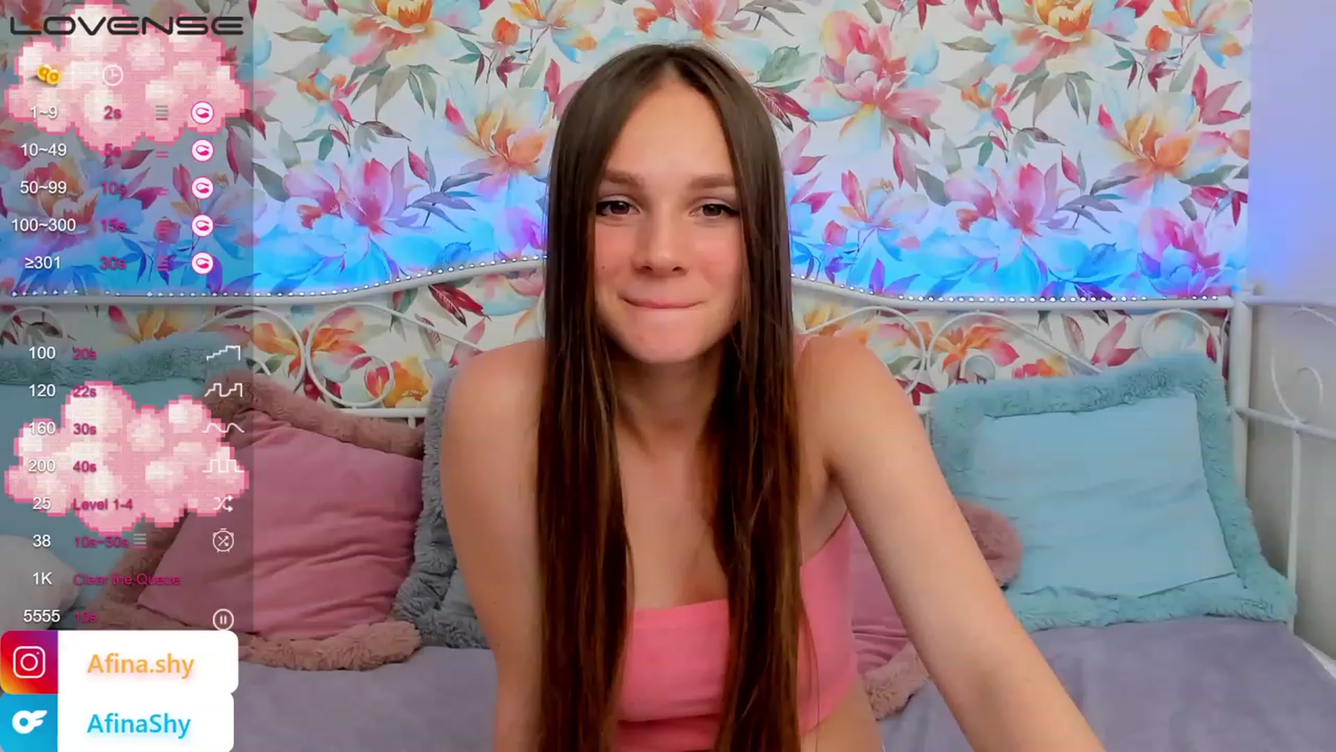 Gallery image thumbnail from AfinaShy's myfreecams stream on, 07/25/2023, 19:01 image 1 of 20