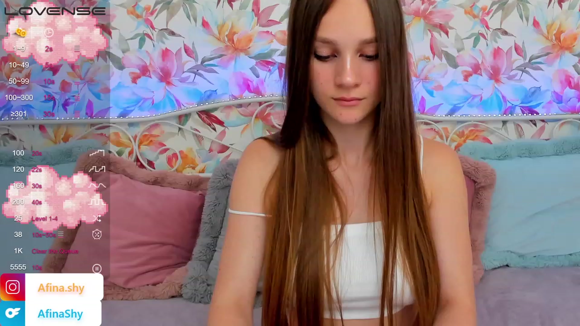 Gallery image thumbnail from AfinaShy's myfreecams stream on, 07/26/2023, 15:24 image 10 of 20