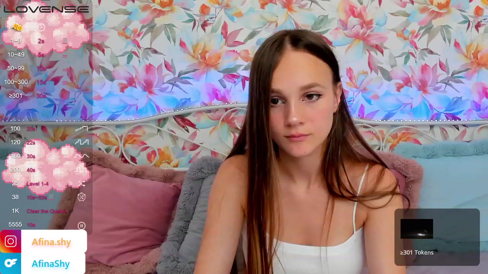 Gallery image thumbnail from AfinaShy's myfreecams stream on, 07/26/2023, 15:24 image 4 of 20