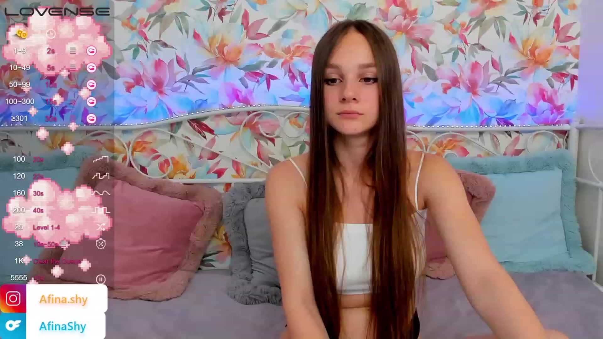 Gallery image thumbnail from AfinaShy's myfreecams stream on, 07/26/2023, 19:01 image 3 of 20