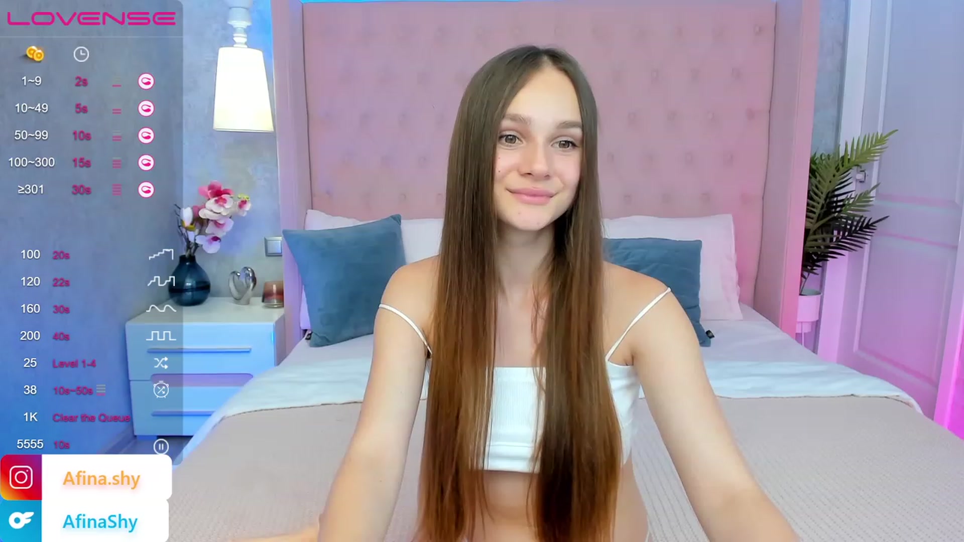 Gallery image thumbnail from AfinaShy's myfreecams stream on, 07/28/2023, 11:45 image 17 of 20