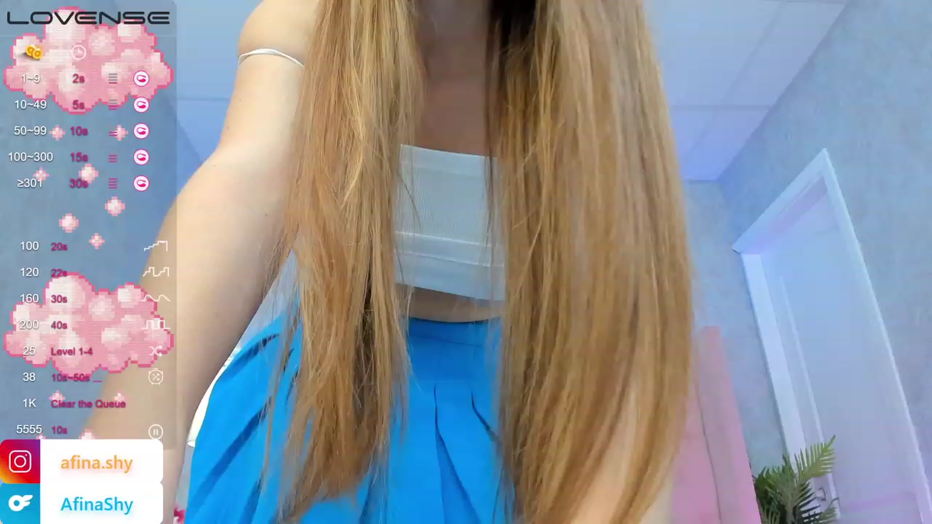Gallery image thumbnail from AfinaShy's myfreecams stream on, 08/03/2023, 10:37 image 16 of 20