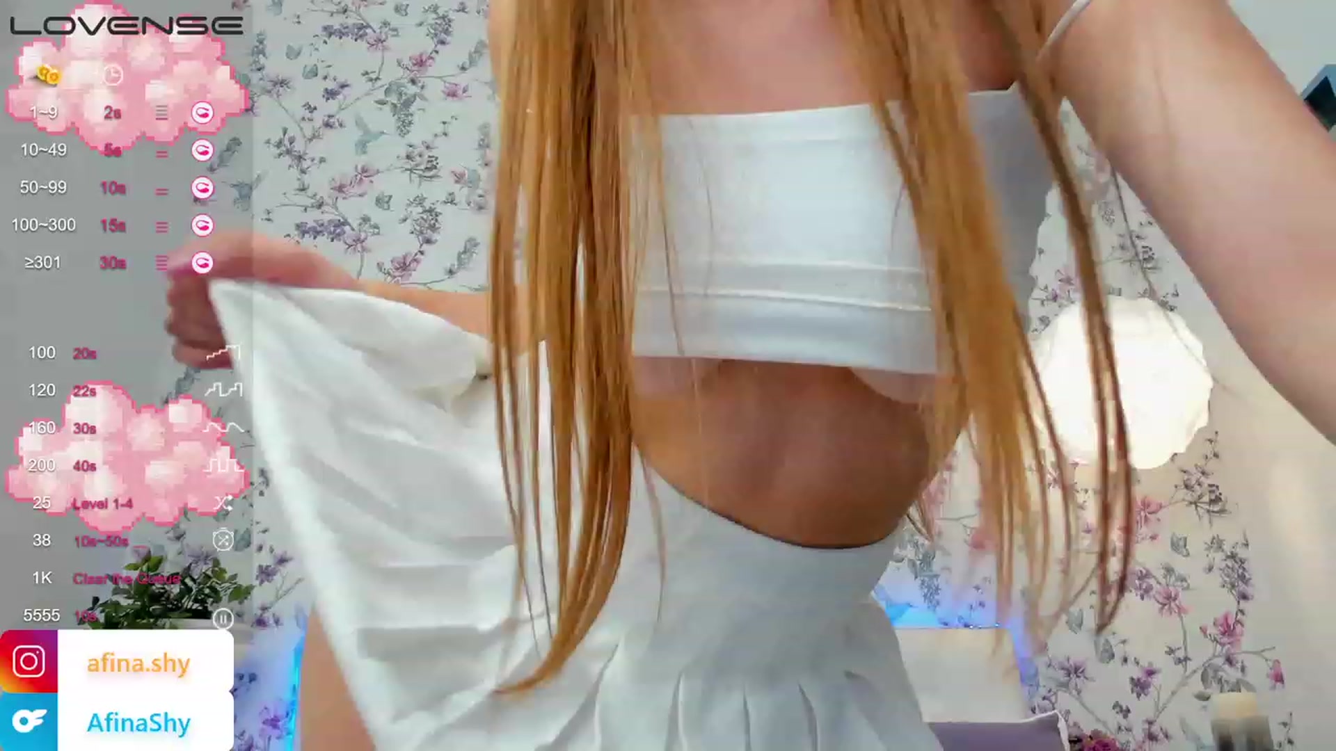 Gallery image thumbnail from AfinaShy's myfreecams stream on, 08/07/2023, 19:03 image 7 of 20