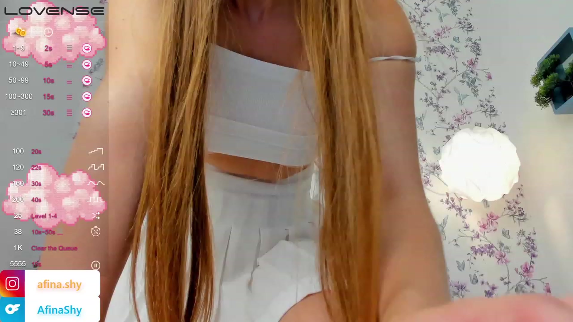 Gallery image thumbnail from AfinaShy's myfreecams stream on, 08/07/2023, 19:03 image 9 of 20