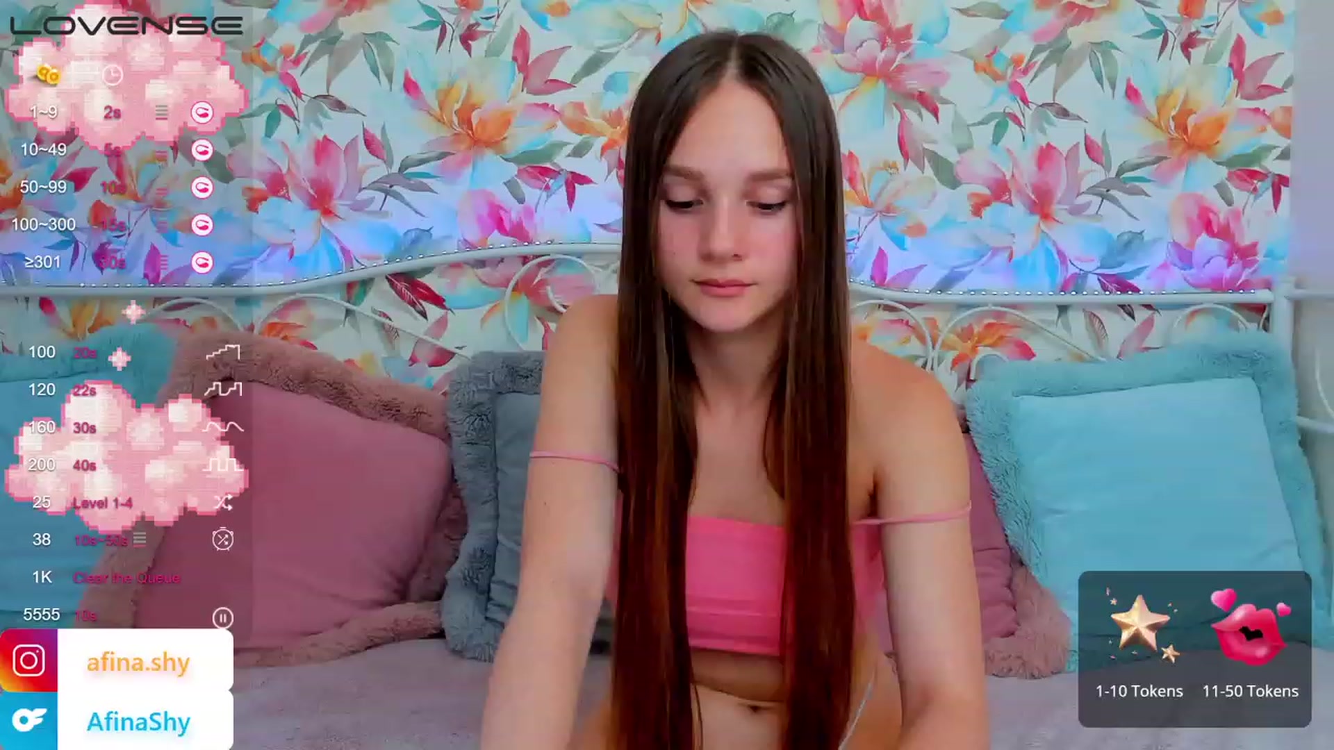 Gallery image thumbnail from AfinaShy's myfreecams stream on, 08/08/2023, 15:54 image 17 of 20