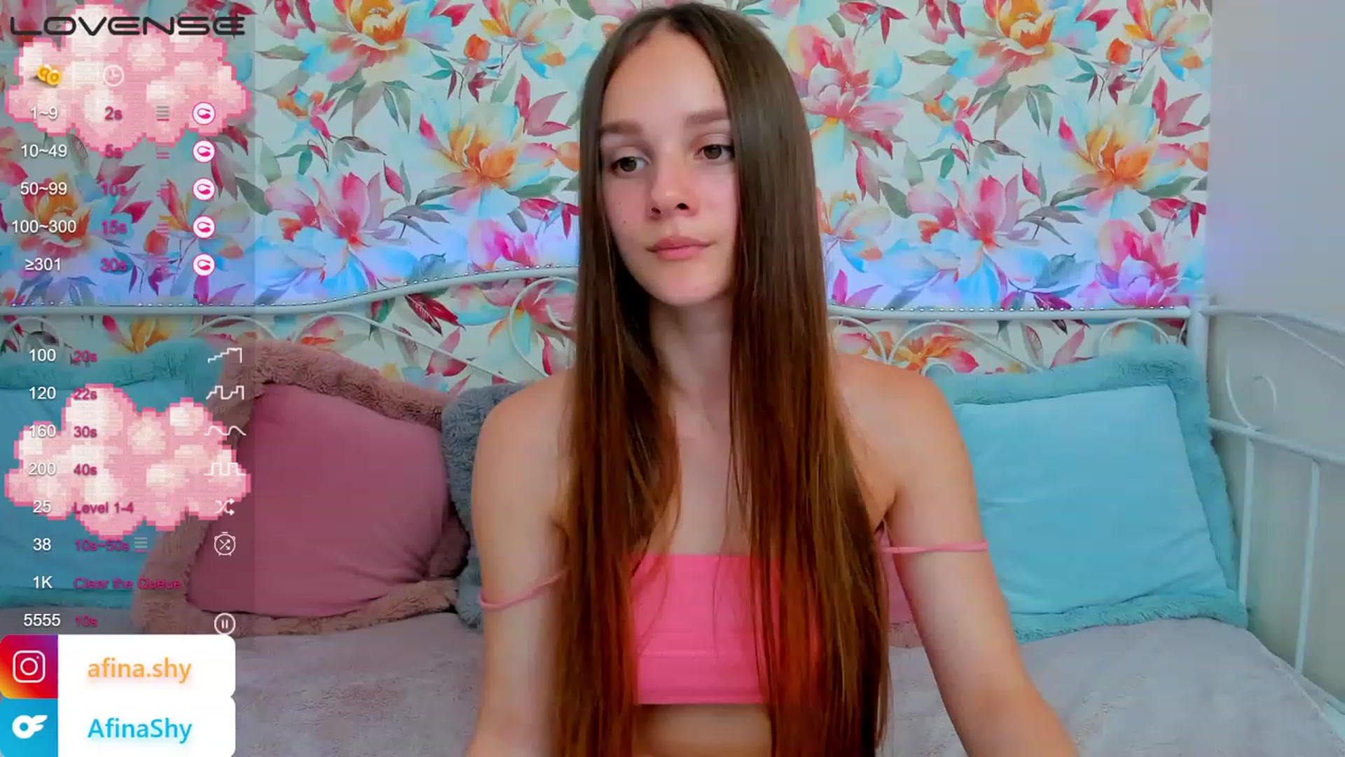 Gallery image thumbnail from AfinaShy's myfreecams stream on, 08/08/2023, 16:45 image 13 of 20