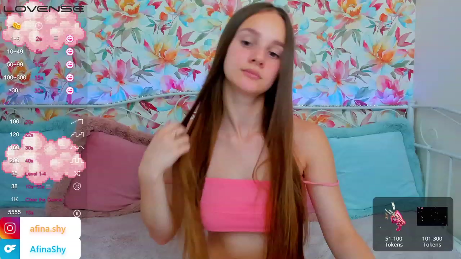 Gallery image thumbnail from AfinaShy's myfreecams stream on, 08/08/2023, 16:45 image 12 of 20