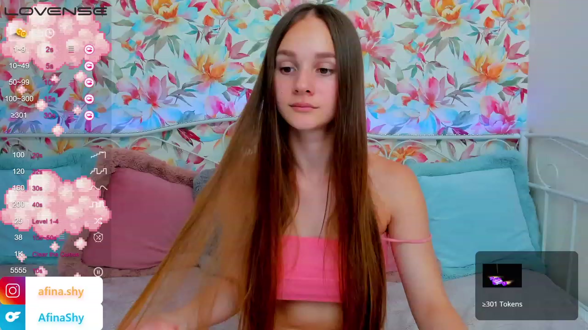 Gallery image thumbnail from AfinaShy's myfreecams stream on, 08/08/2023, 16:45 image 14 of 20