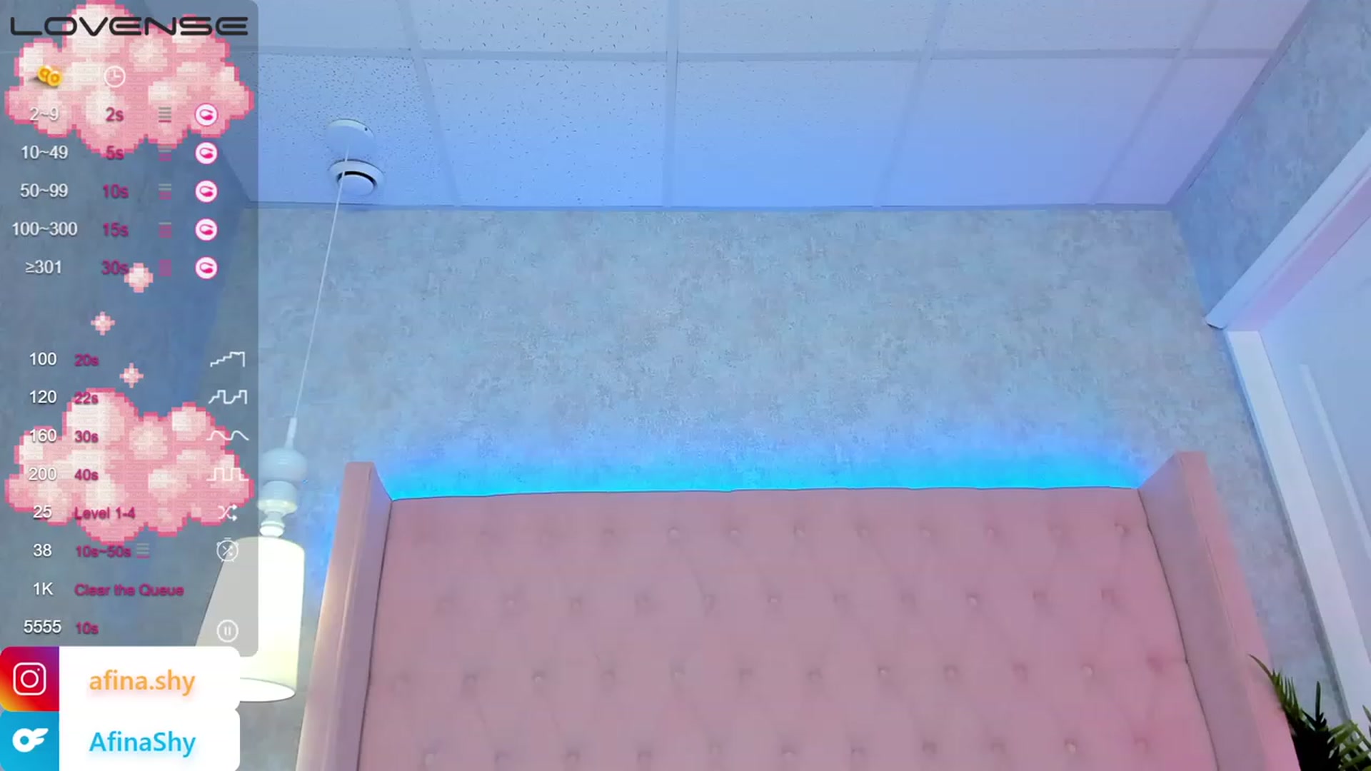 Gallery image thumbnail from AfinaShy's myfreecams stream on, 08/14/2023, 13:43 image 14 of 20