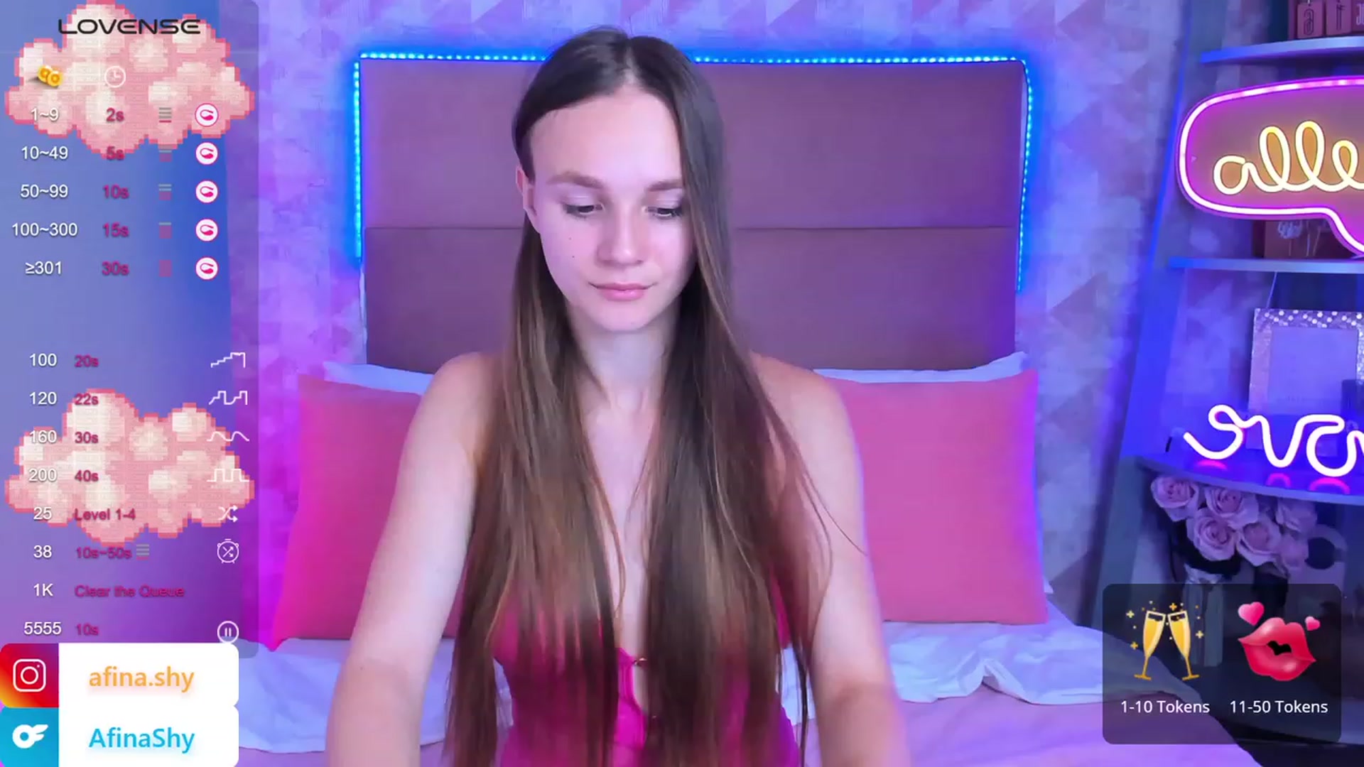 Gallery image thumbnail from AfinaShy's myfreecams stream on, 08/17/2023, 11:12 image 6 of 20