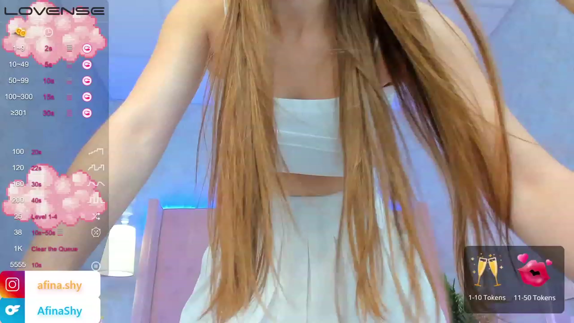 Gallery image thumbnail from AfinaShy's myfreecams stream on, 08/18/2023, 12:01 image 8 of 20