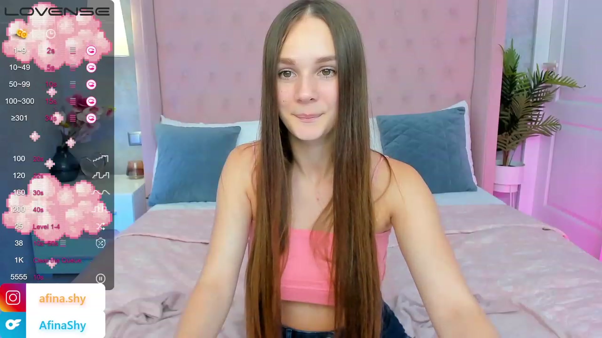 Gallery image thumbnail from AfinaShy's myfreecams stream on, 08/25/2023, 10:23 image 10 of 20