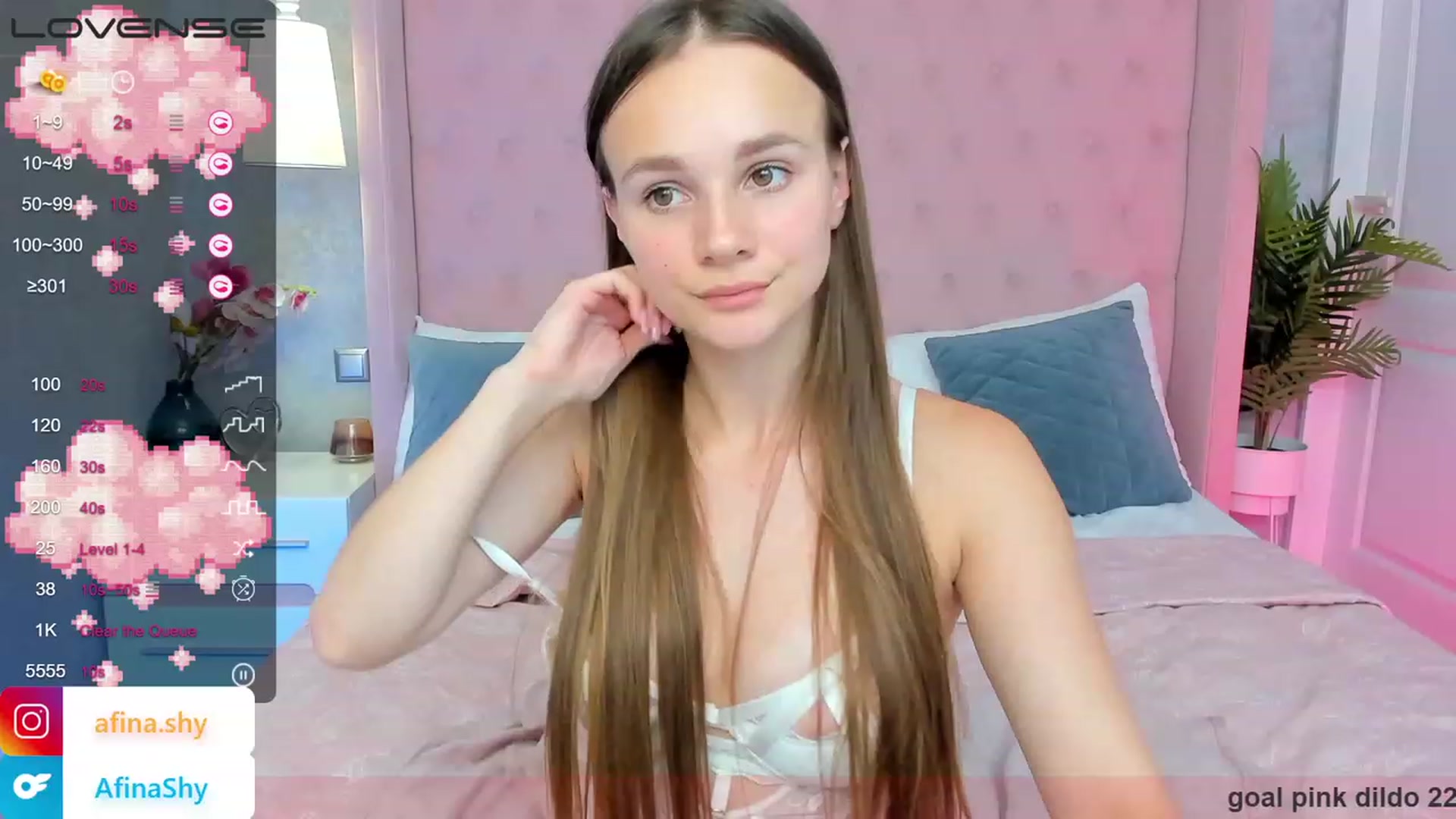 Gallery image thumbnail from AfinaShy's myfreecams stream on, 08/26/2023, 09:05 image 15 of 20