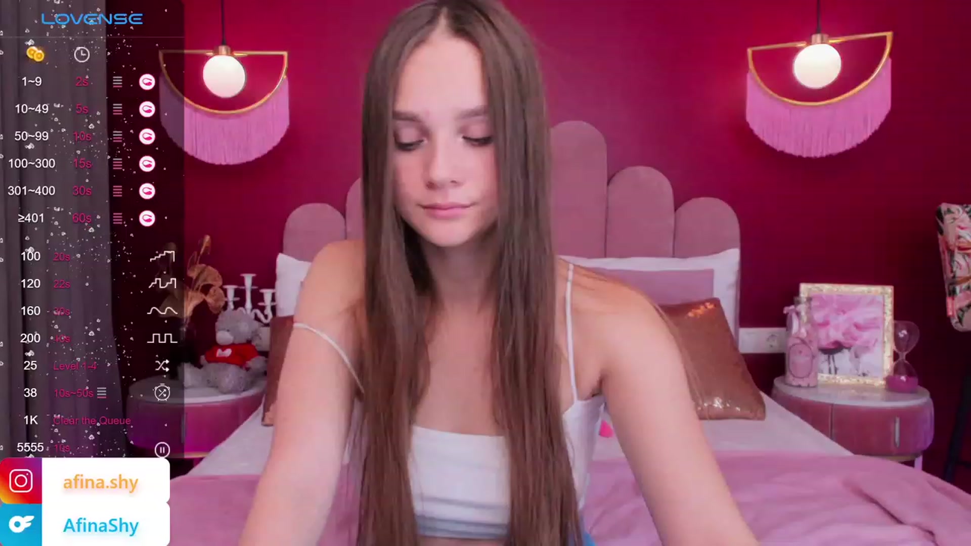Gallery image thumbnail from AfinaShy's myfreecams stream on, 09/28/2023, 11:06 image 18 of 20
