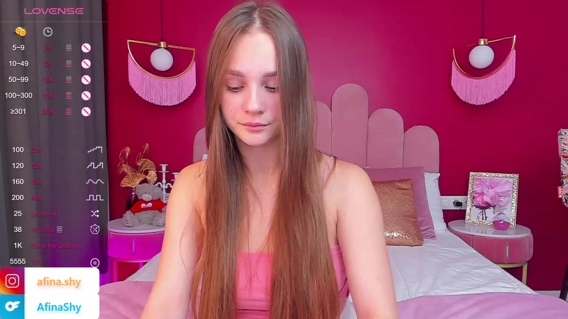 Gallery image thumbnail from AfinaShy's myfreecams stream on, 10/16/2023, 15:49 image 8 of 20