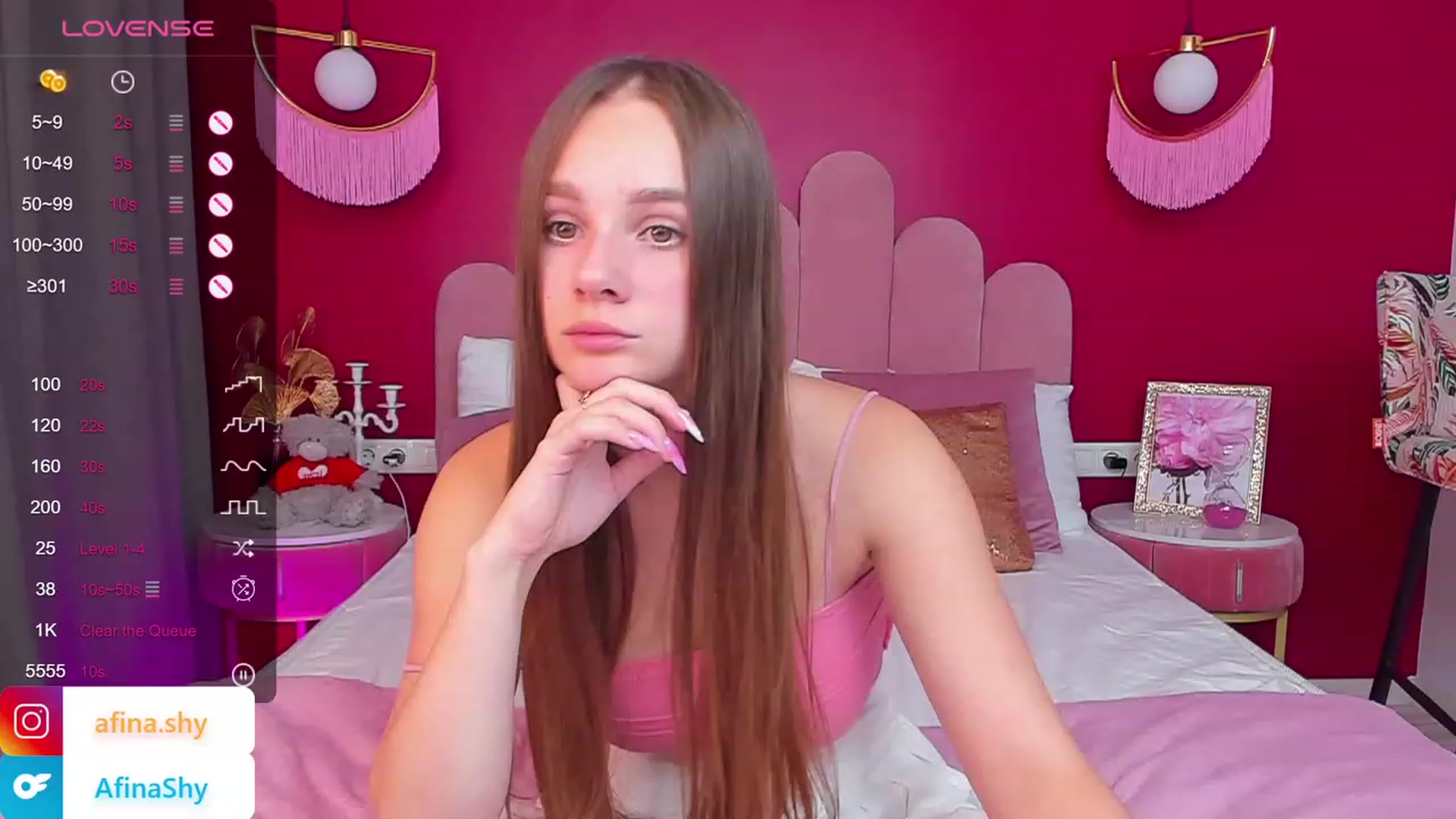 Gallery image thumbnail from AfinaShy's myfreecams stream on, 10/16/2023, 18:14 image 5 of 20
