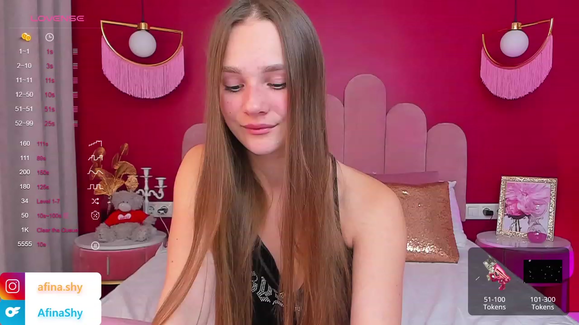 Gallery image thumbnail from AfinaShy's myfreecams stream on, 10/17/2023, 12:36 image 15 of 20