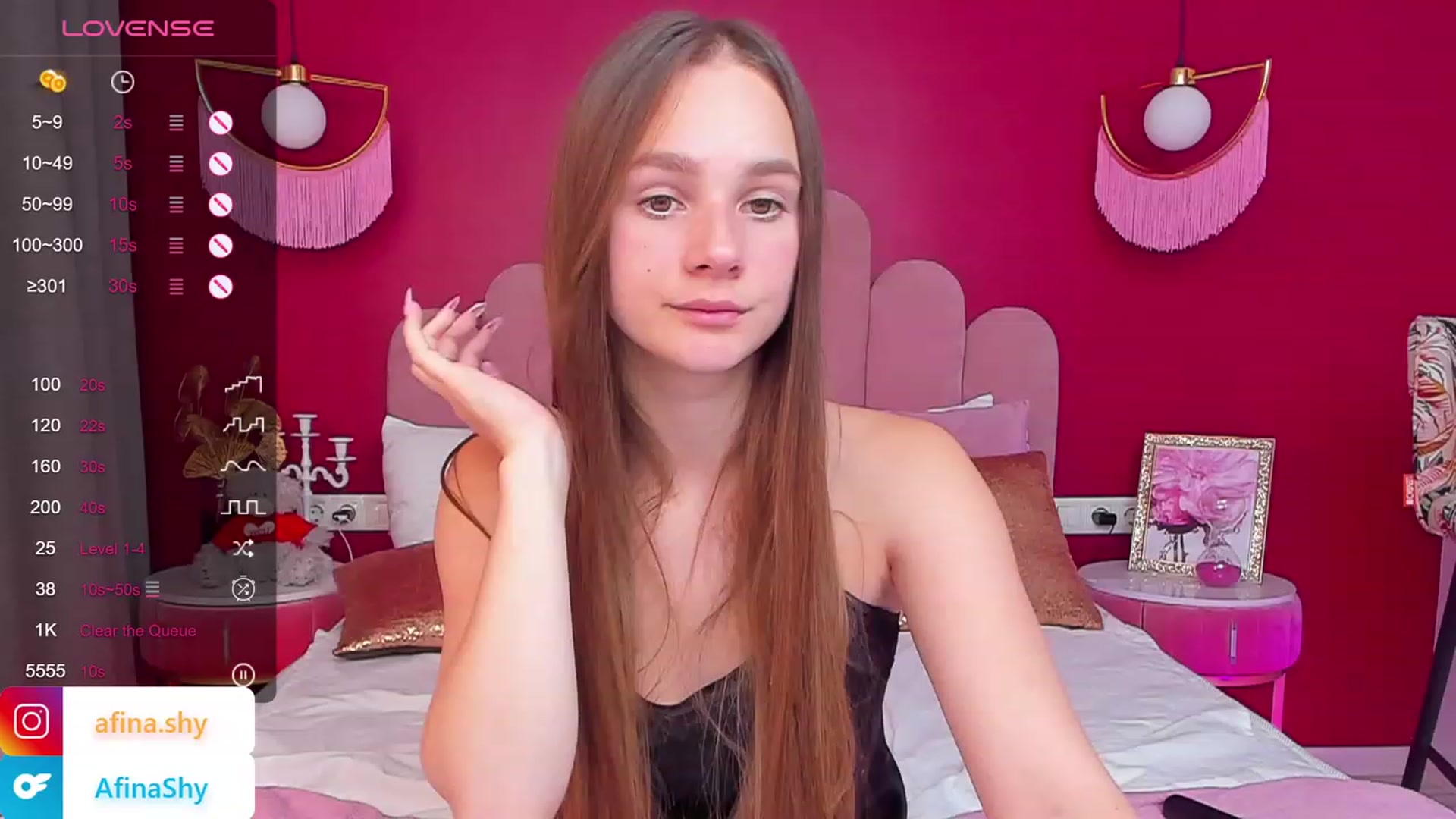 Gallery image thumbnail from AfinaShy's myfreecams stream on, 10/18/2023, 15:26 image 9 of 20