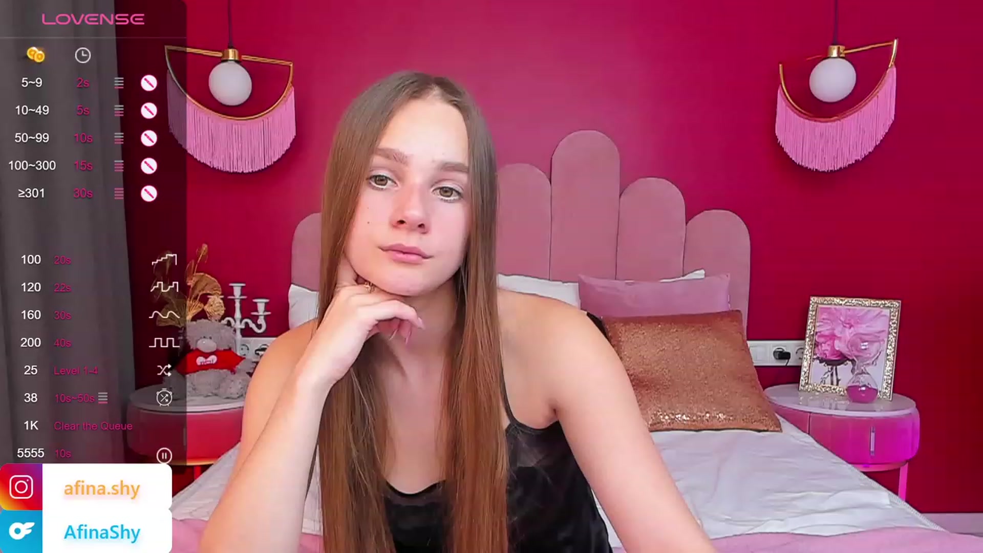 Gallery image thumbnail from AfinaShy's myfreecams stream on, 10/18/2023, 16:15 image 9 of 20