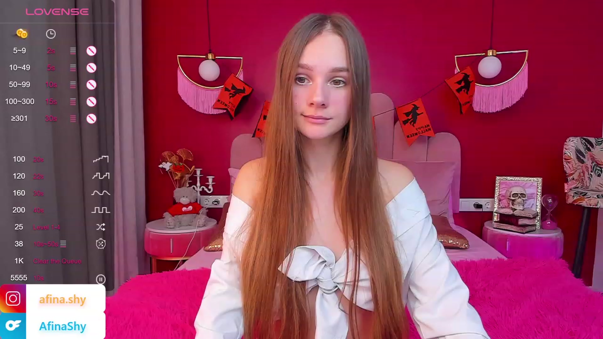 Gallery image thumbnail from AfinaShy's myfreecams stream on, 11/02/2023, 10:22 image 12 of 20