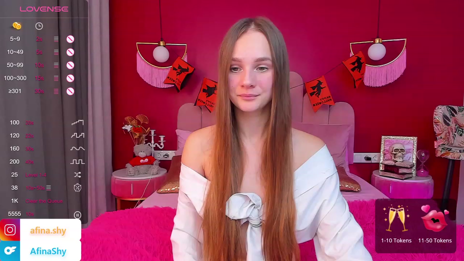 Gallery image thumbnail from AfinaShy's myfreecams stream on, 11/02/2023, 10:22 image 14 of 20