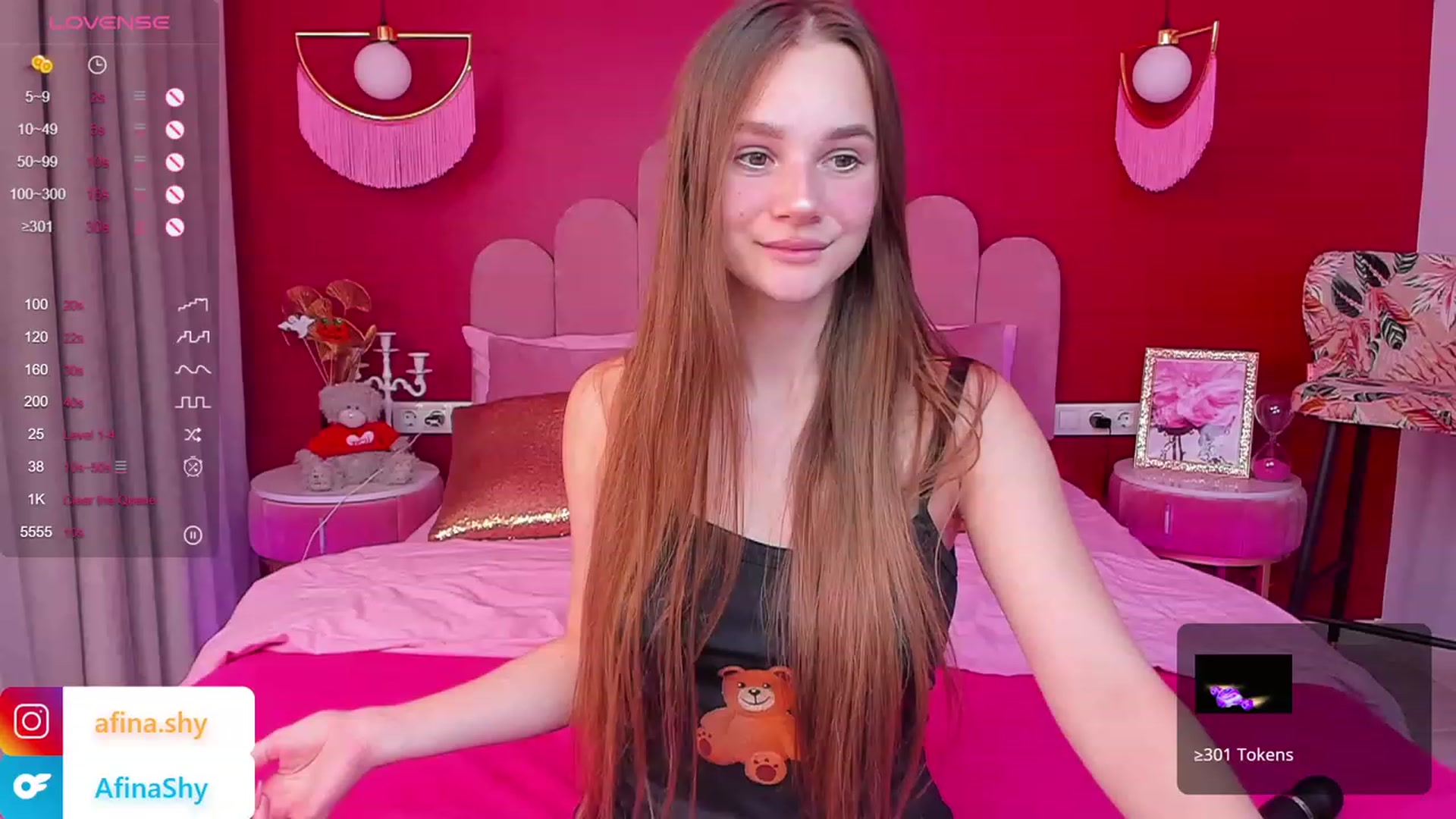 Gallery image thumbnail from AfinaShy's myfreecams stream on, 11/06/2023, 13:49 image 6 of 20