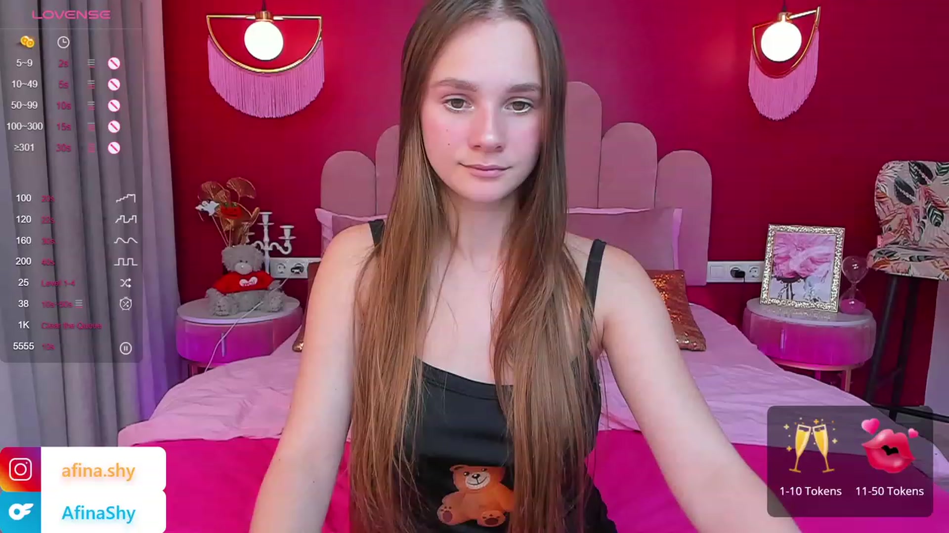 Gallery image thumbnail from AfinaShy's myfreecams stream on, 11/06/2023, 18:47 image 4 of 20
