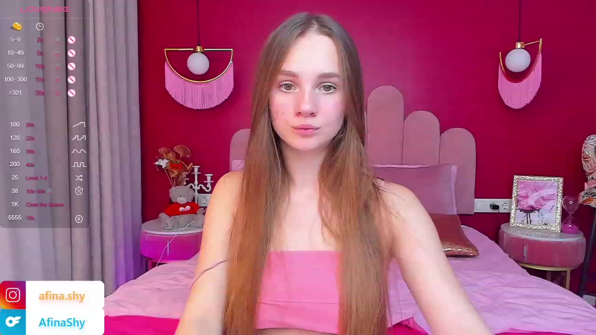 Gallery image thumbnail from AfinaShy's myfreecams stream on, 11/07/2023, 18:44 image 4 of 20
