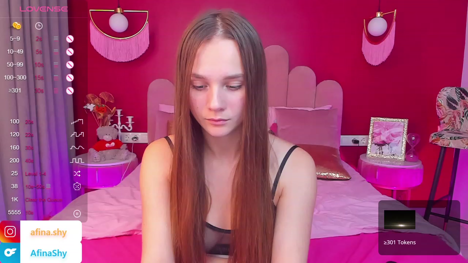 Gallery image thumbnail from AfinaShy's myfreecams stream on, 11/08/2023, 18:01 image 11 of 20