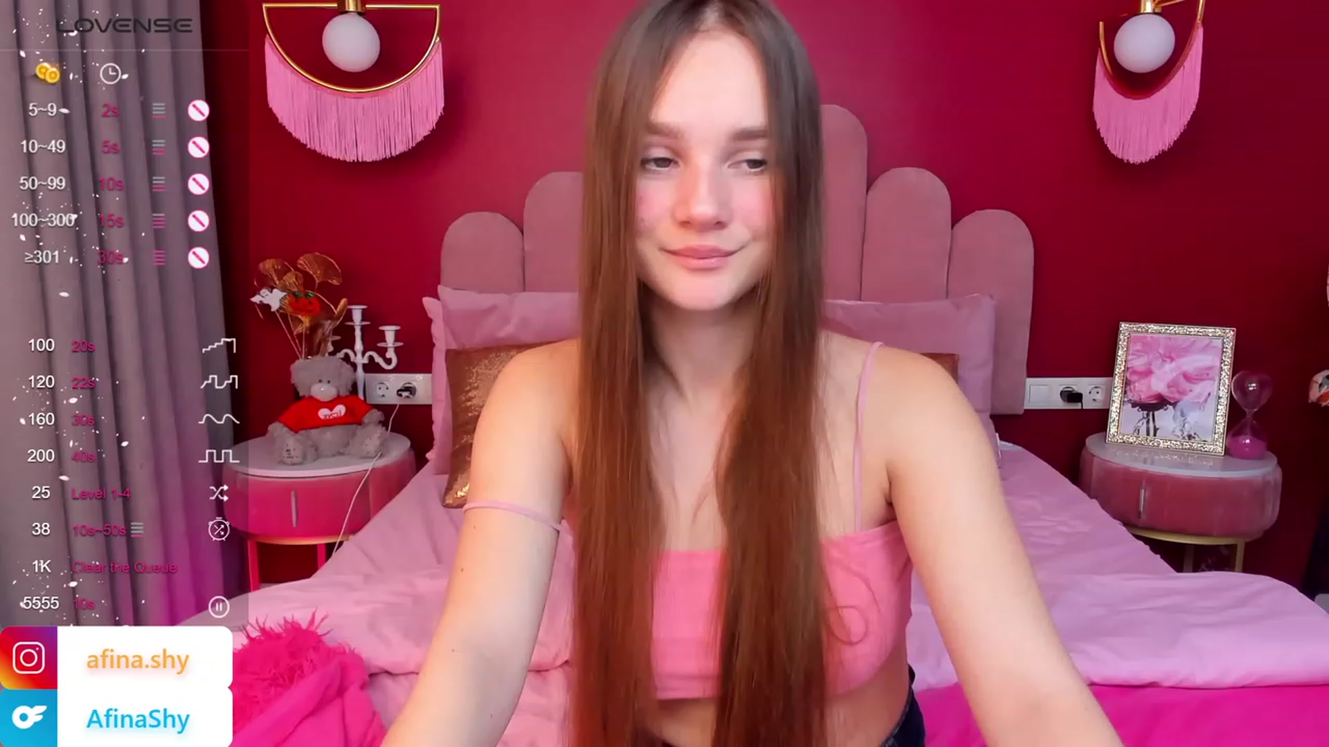 Gallery image thumbnail from AfinaShy's myfreecams stream on, 11/10/2023, 08:59 image 3 of 20