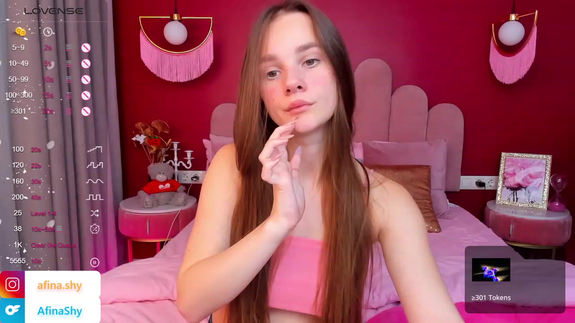 Gallery image thumbnail from AfinaShy's myfreecams stream on, 11/10/2023, 09:39 image 7 of 20