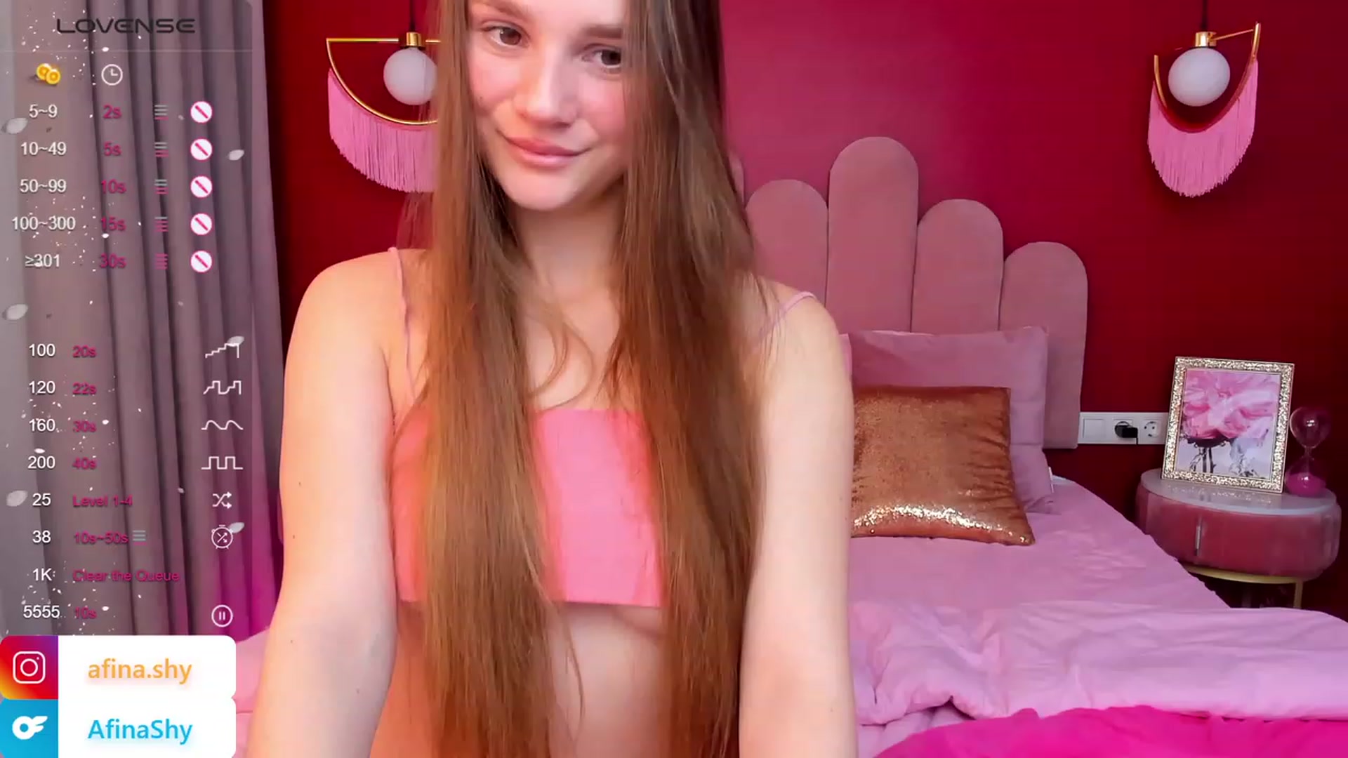 Gallery image thumbnail from AfinaShy's myfreecams stream on, 11/10/2023, 09:39 image 16 of 20