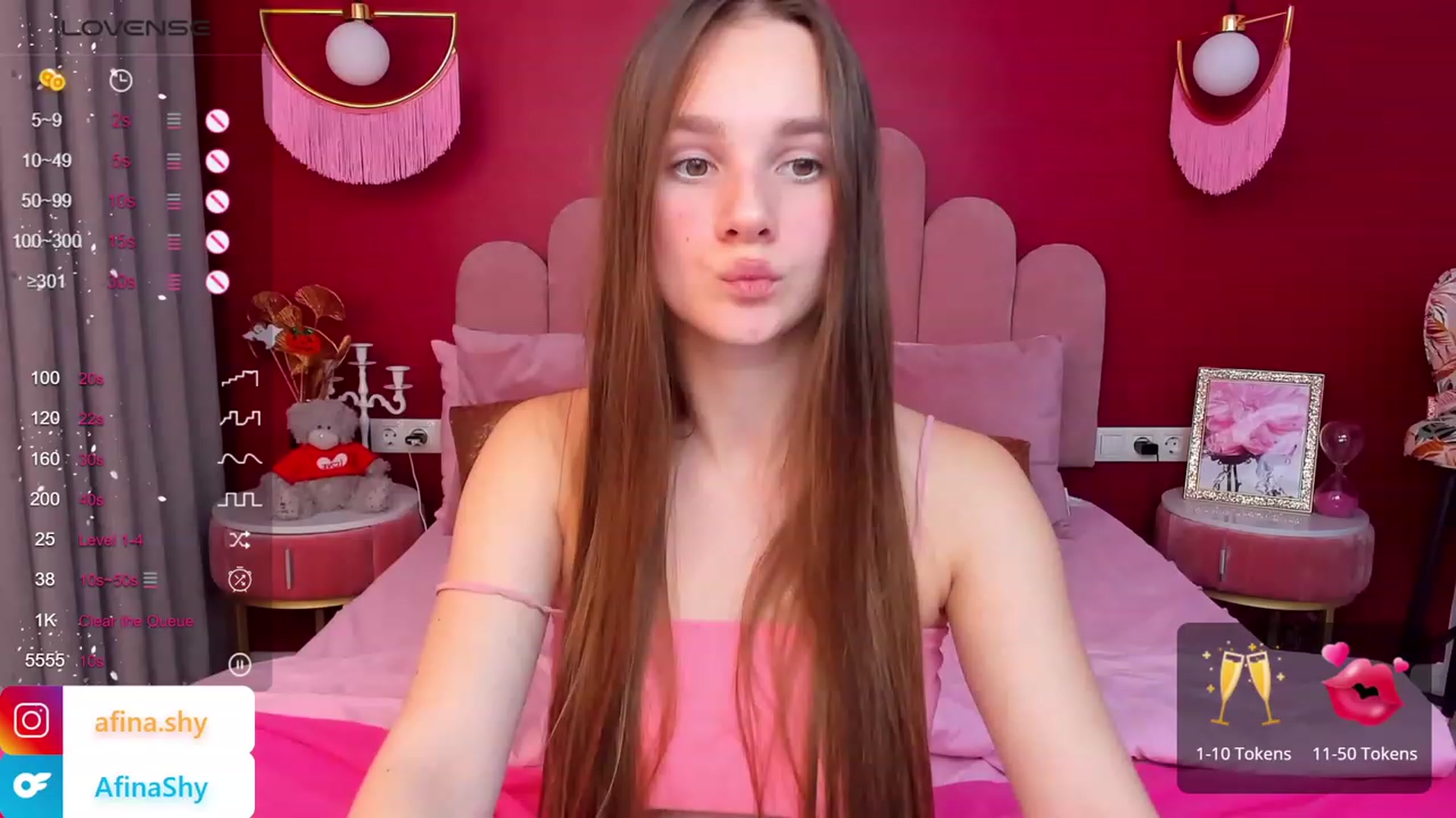 Gallery image thumbnail from AfinaShy's myfreecams stream on, 11/10/2023, 12:25 image 17 of 20