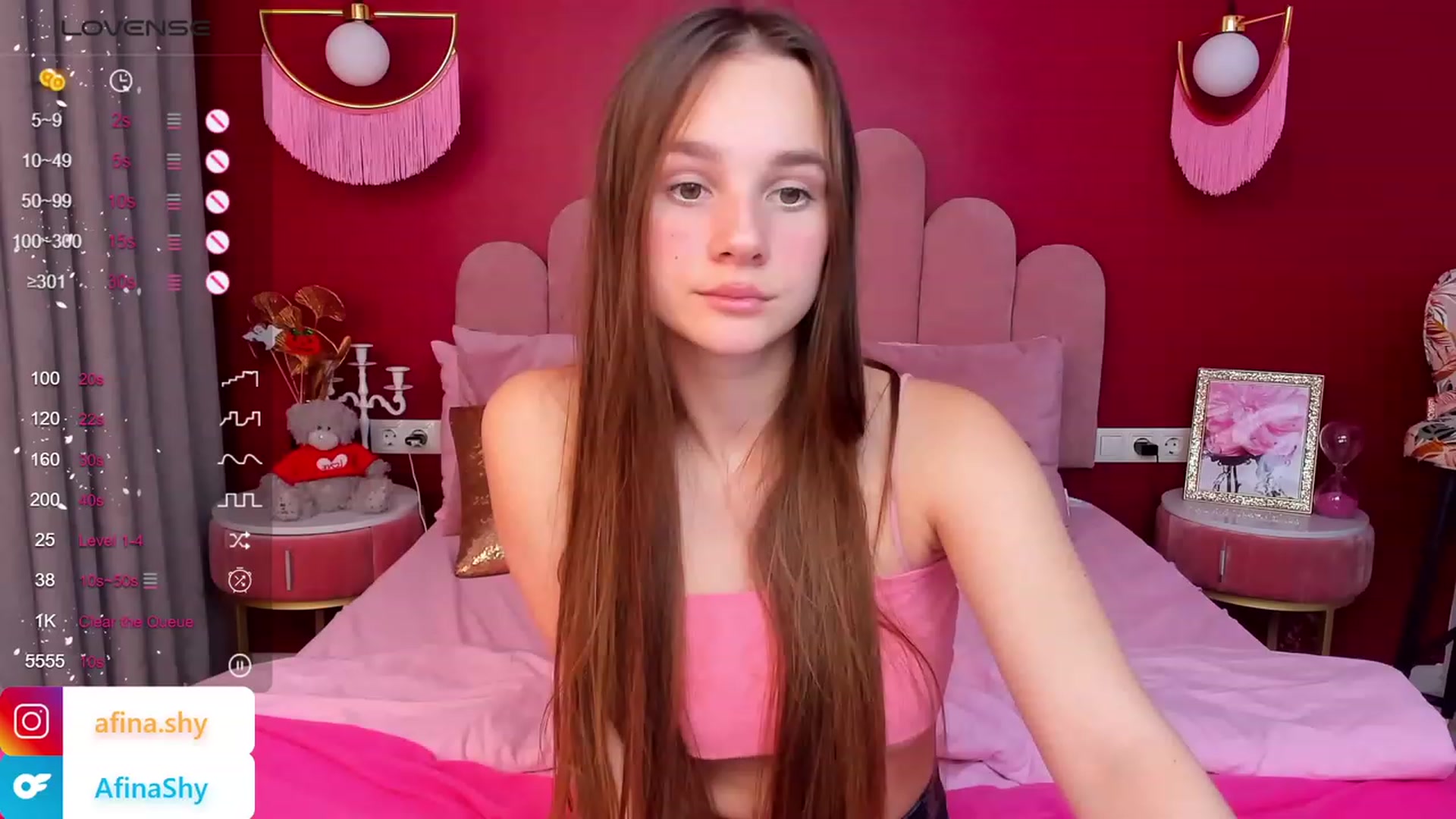 Gallery image thumbnail from AfinaShy's myfreecams stream on, 11/10/2023, 12:25 image 14 of 20