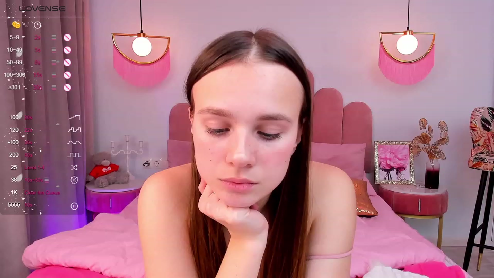 Gallery image thumbnail from AfinaShy's myfreecams stream on, 12/07/2023, 12:59 image 14 of 20