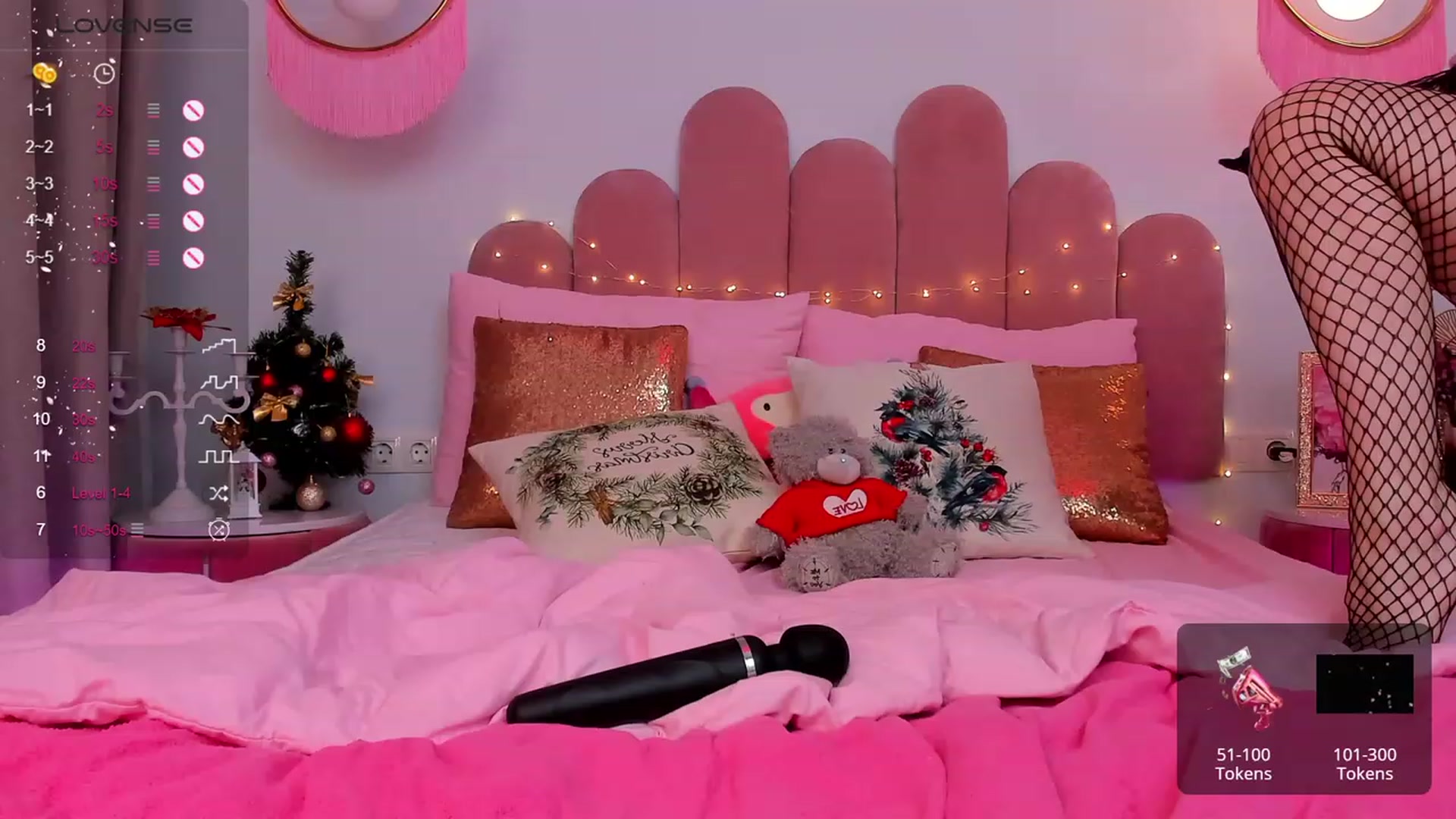 Gallery image thumbnail from AfinaShy's myfreecams stream on, 12/18/2023, 17:06 image 8 of 20