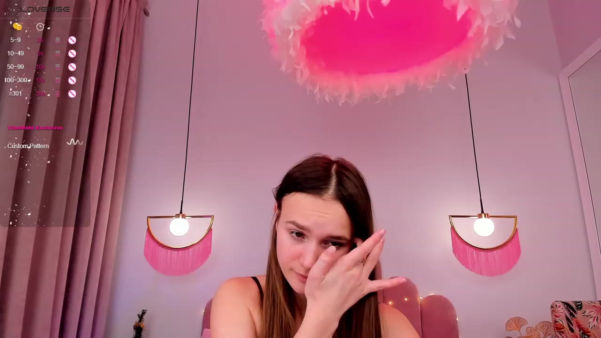 Gallery image thumbnail from AfinaShy's myfreecams stream on, 01/08/2024, 16:06 image 12 of 20