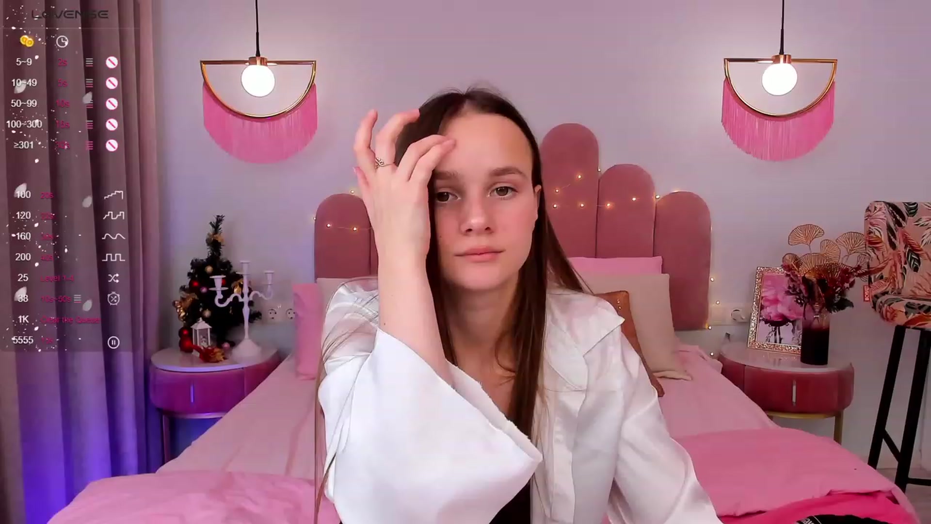 Gallery image thumbnail from AfinaShy's myfreecams stream on, 01/09/2024, 19:29 image 6 of 20