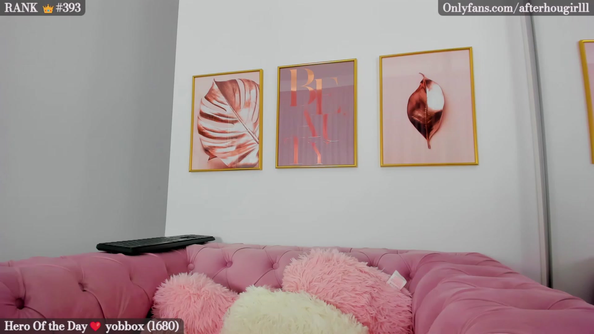 Gallery image thumbnail from Afterhourgirl's myfreecams stream on, 12/28/2022, 21:02 image 1 of 20