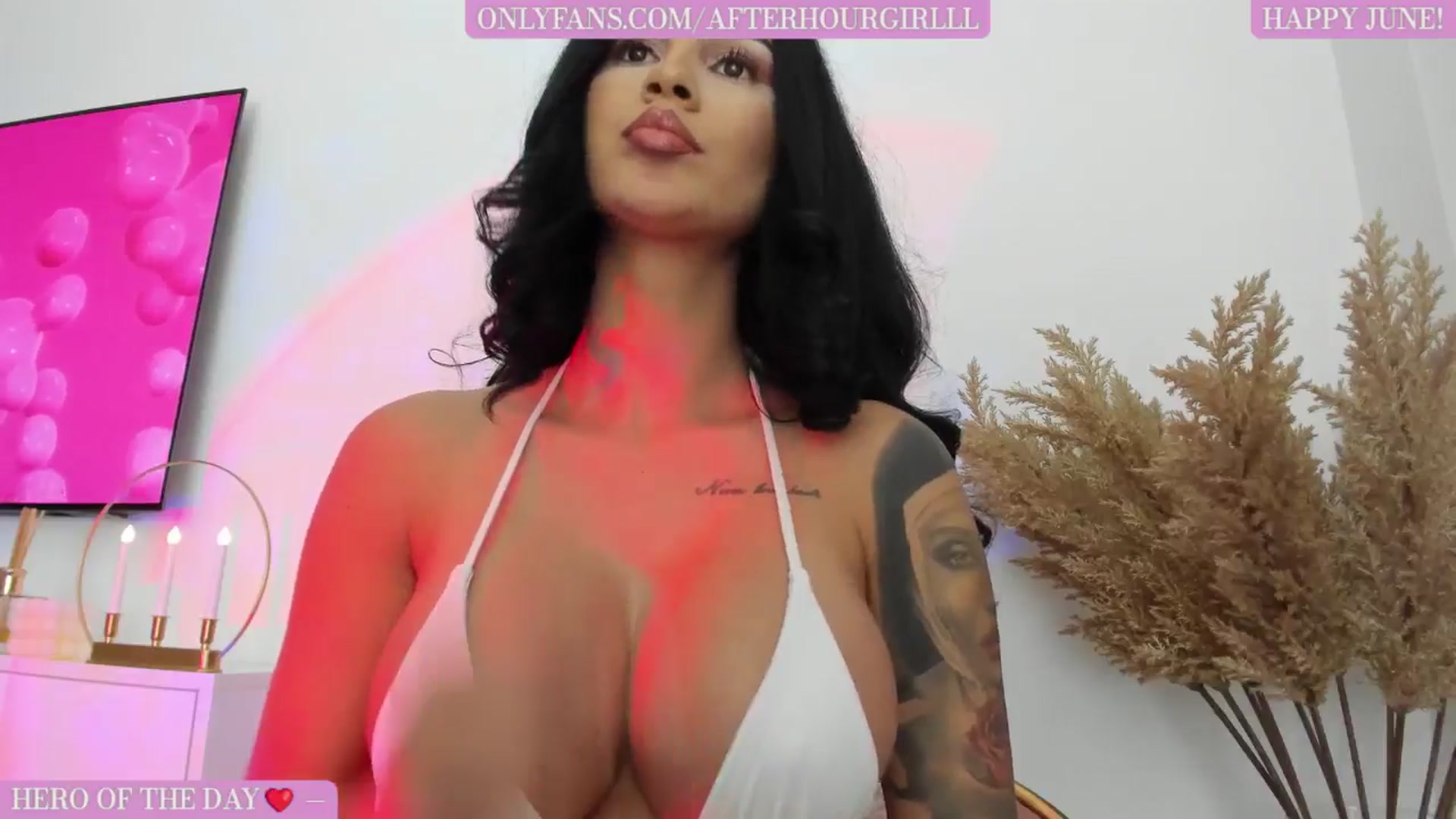 Gallery image thumbnail from Afterhourgirl's myfreecams stream on, 06/01/2024, 21:51 image 4 of 20