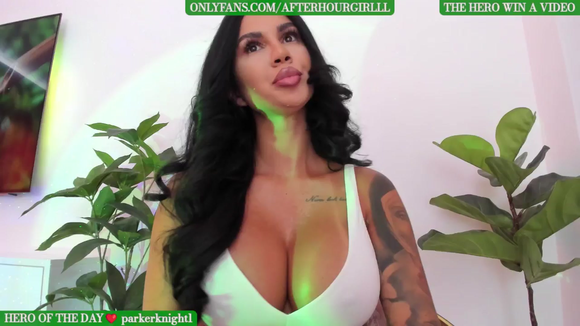 Gallery image thumbnail from Afterhourgirl's myfreecams stream on, 06/27/2024, 18:14 image 3 of 20