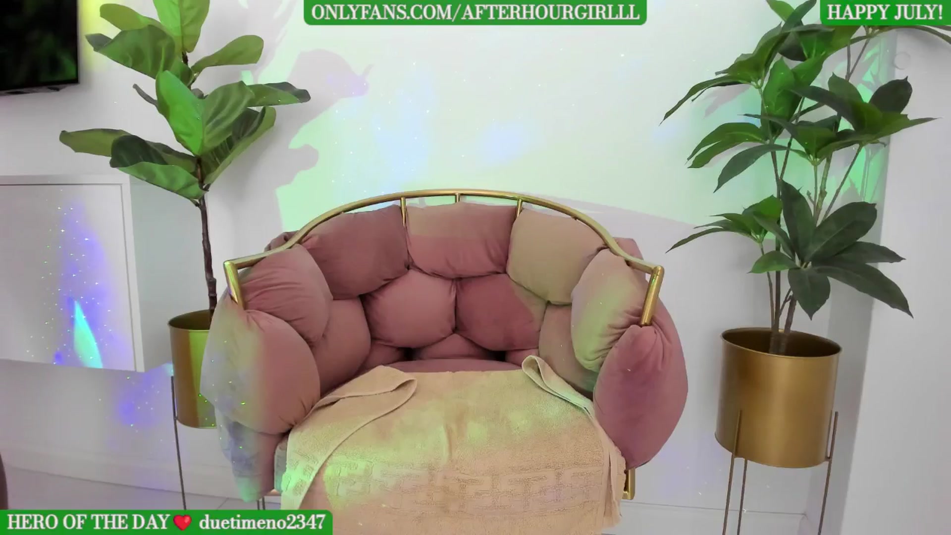 Gallery image thumbnail from Afterhourgirl's myfreecams stream on, 07/01/2024, 19:58 image 16 of 20