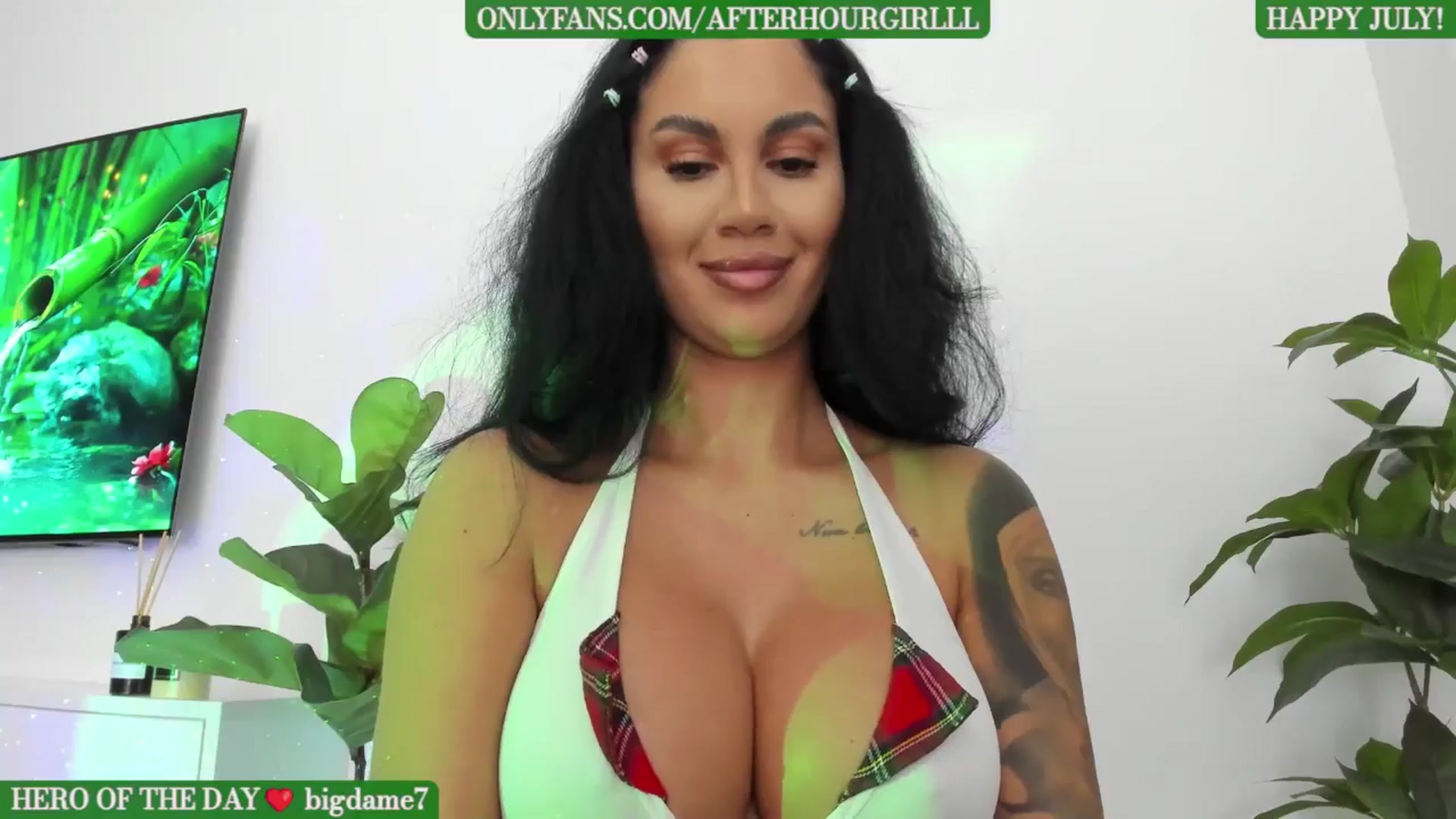 Gallery image thumbnail from Afterhourgirl's myfreecams stream on, 07/15/2024, 23:13 image 7 of 20